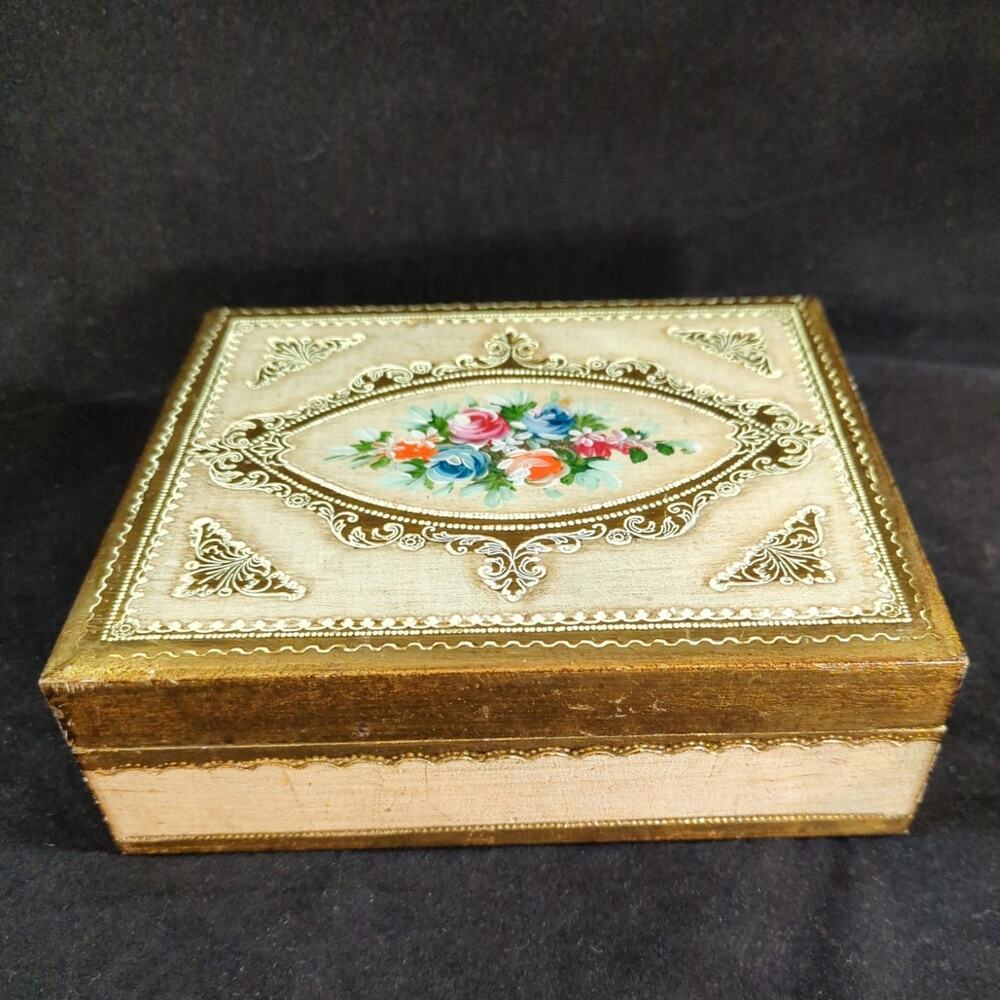 Vintage Italian Florentine Hand Carved & Painted Gold Leaf Jewelry Trinket Box
